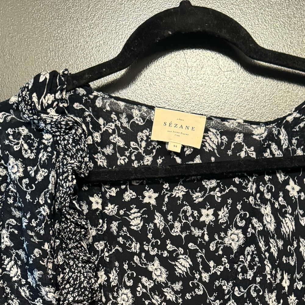 Sezane Black and White Smocked 3/4 Sleeve Blouse